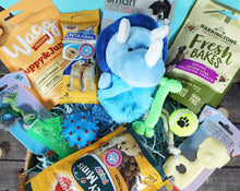 Load image into Gallery viewer, Ultimate Puppy Toys &amp; Treats Gift Box
